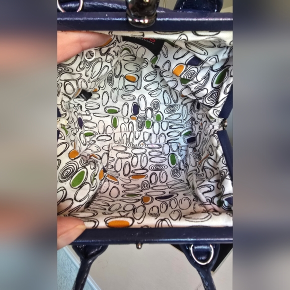 Hobo Kisslock Navy Blue Leather Mini Handbag - Picture 8 of 16